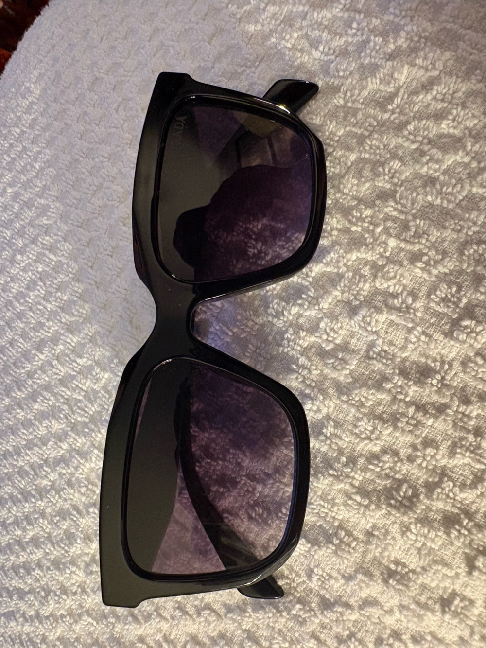 Sun Glasses-monogramed really nice tinted sunglasses no box nwt - Picture 2 of 11